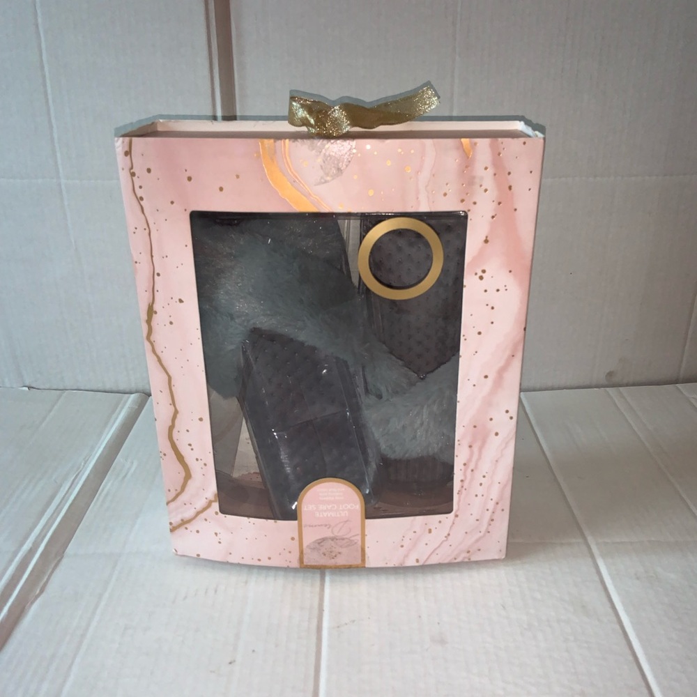 Foot Care Set - Picture 2 of 2